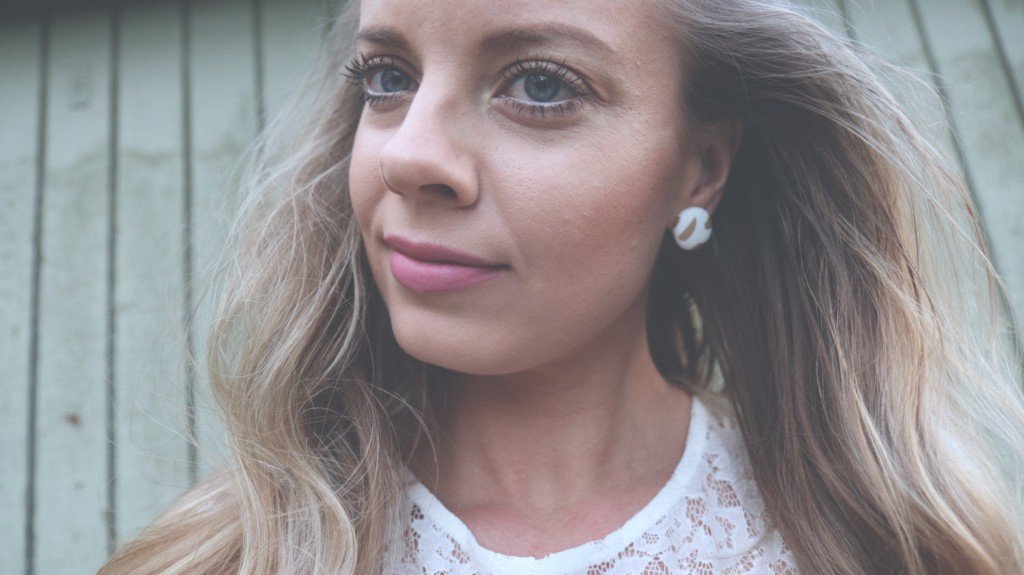 #BUTTONUP with Lily Asher 7 lifestyle blogger fashion review