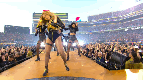 Beyonce ALMOST Fell During Super Bowl Halftime- Recovered Like a BOSS! 3 anigif_original-7571-1454897756-1