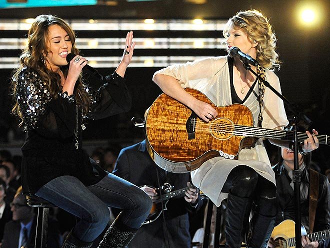 taylor swift miley cyrus duet performance
