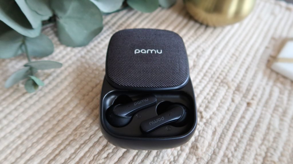 Pamu slide earbud review inside charging case