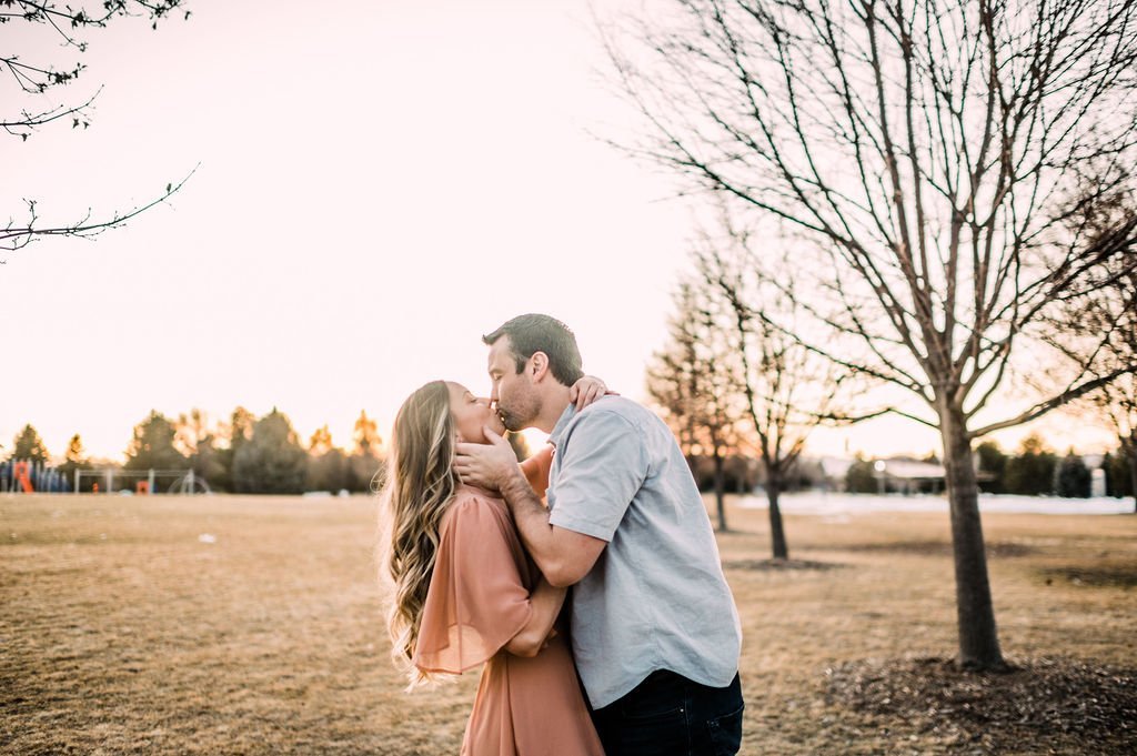 Our (Impromptu) Engagement Photos are Here 31 misty lockie engagement photo kiss